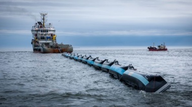 Un novedoso sistema comenzó a limpiar la “isla” de plástico del océano Pacífico