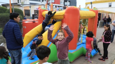 La Municipalidad de Río Grande realizó actividades de verano en el Paseo "Canto del Viento"