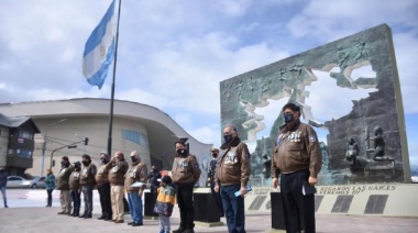 Compromiso público de jóvenes en defensa de la soberanía argentina sobre Malvina