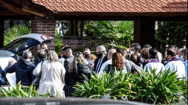Inhumaron los restos del ministro Meoni en el cementerio de Junín, con la participación del Presidente