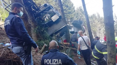 Tragedia en el norte de Italia: se cayó un teleférico y murieron 13 personas