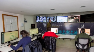Máquinas y equipos municipales trabajan permanentemente en el despeje de nieve