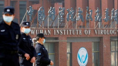 Cómo la teoría del origen del coronavirus en un laboratorio de Wuhan pasó de "conspiración" a ser investigada