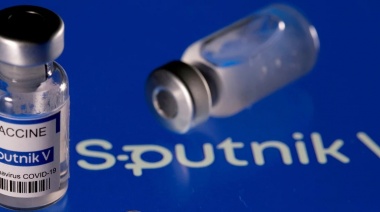 Rusia afirma que estudios preliminares mostraron que es segura la combinación de las vacunas Sputnik y AstraZeneca