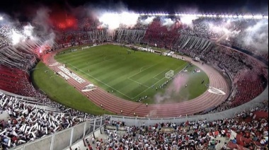 El Gobierno analiza la vuelta del público a las canchas para fines de septiembre
