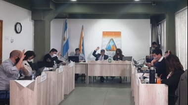 Hasta 18 mil pesos de multa por arrojar colillas a lavía pública