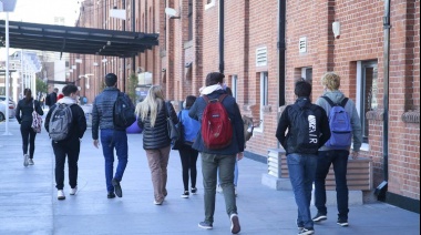 El Gobierno eliminó el distanciamiento en las universidades y autorizó la presencialidad plena