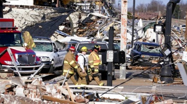 Estados Unidos: Al menos 70 muertos por un tornado en Kentucky