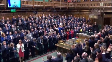 Zelensky invocó a Churchill en el Parlamento británico y fue ovacionado de pie: “Lucharemos hasta el final”