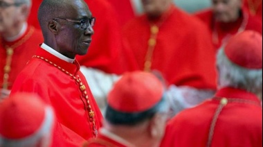 El Papa convoca un 'cónclave' inédito para analizar con todos los cardenales el futuro de la Iglesia