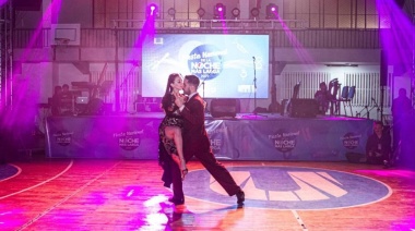 Mas de 500 personas pasaron por la pista de baile en la Noche de Tango