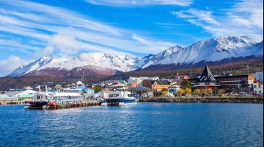 China presiona a la Argentina para construir una base naval en Ushuaia, una zona estratégica por la Antártida