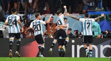 Con goles de Messi y Julián Álvarez, Argentina superó 2-1 a Australia y jugará los cuartos de final del Mundial contra Países Bajos