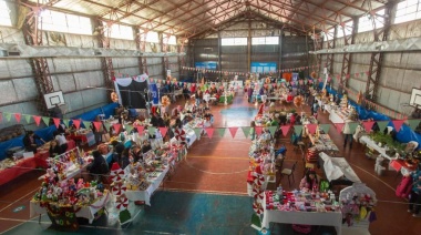 Exitosa doble jornada del Mercado Concentrador y la Expo Navideña Municipal