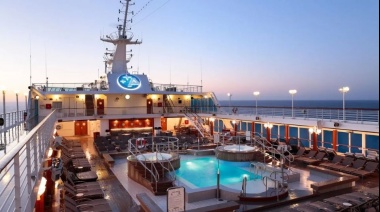 Arriba a Ushuaia el «crucero swinger», donde estar vestido es opcional