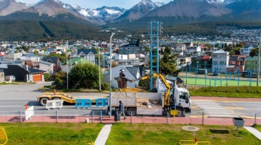 Mejoran iluminación de espacios comunitarios y avanzan con el pavimento del barrio El Remanso