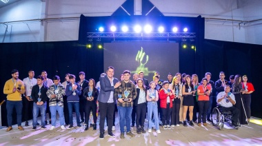 Con la presencia de la olímpica Paula Pareto se entregaron los premios "Ciudad de Río Grande