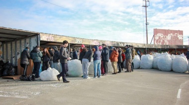 Reciclá y viajá: Se recolectaron 10.000 kilos de envases pet en la priomera jornada