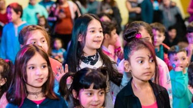 Cientos de familias celebraron el Mes de las Infancias en el Esther fadul