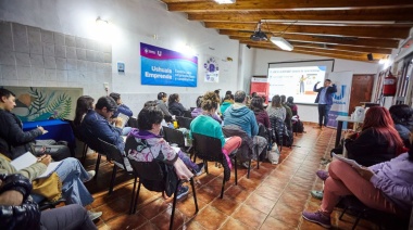 El Municipio sigue potenciando a los emprendedores : Capacitó en "Identidad" de marca