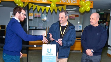 El Municipio dio la bienvenida al vuelo inaugural de la ruta Ushuaia-Calfate d Fly Bondi