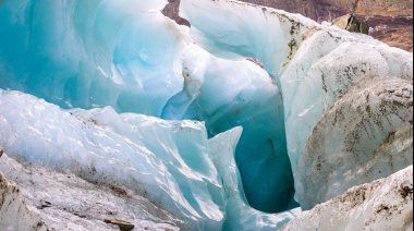 Solicitan no ingresar a las cuevas de hielo en el sendero del Glaciar Vicinguerra