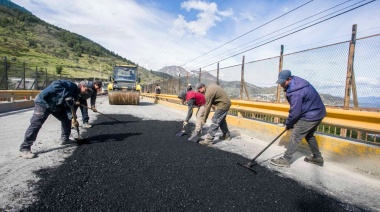 El intendente Vuoto recorrió las obras de repavimentación en puente del Arroyo Grande