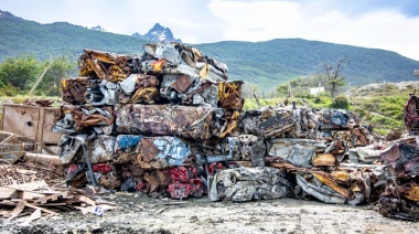 Se compactaron 120 toneladas de chatarra que serán enviadas al continente