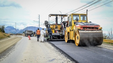 El Municipio continua con la repavimentación de la Avenida Héroes de Malvinas