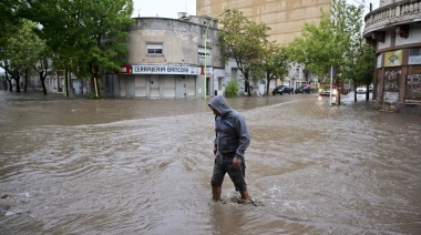 Bahía Blanca necesitará 400 mil millones para reconstruirse tras un histórico desastre y Milei manda 10 mil