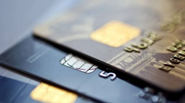 La morosidad de las familias con tarjetas de crédito rozó el 5% en junio, el segundo registro más alto en al menos 15 años