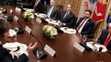 “¿America First? No, los amigos multimillonarios, primero”: la crítica de un premio Nobel al rescate de Trump a Milei