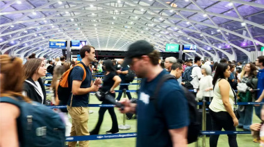 La salida de turistas volvió a aumentar en septiembre y el rojo en la balanza podría llegar a US$12.000 millones a fin de año