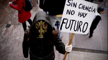 Por "una Navidad con Ciencia": manifestación en el Polo Científico contra el ajuste