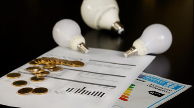 Facturas de luz y de gas: quiénes seguirán recibiendo subsidios y quiénes pagarán la tarifa plena desde este mes