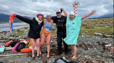 Tres mujeres riograndenses realizaron una histórica travesía a nado en el Canal Beagle