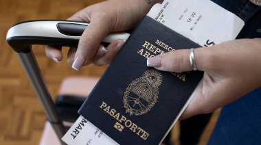 El Gobierno modifica el pasaporte y el DNI: qué hay que saber para viajar fuera del país