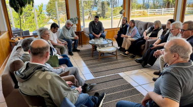 Encuentro del intendente con sectores vinculados a la Reserva Glaciar Martial por agenda común