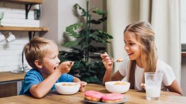 Nuevas guías alimentarias exponen déficits de la niñez en Argentina