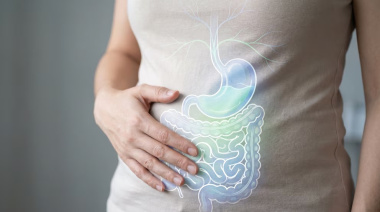 Por qué se inflama el abdomen, cuándo es una señal de alarma y qué recomiendan los expertos