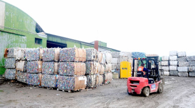 El intendente Walter Vuoto recorrió el Centro de Gestión Ambiental y destacó el impacto de la economía circular en Ushuaia.