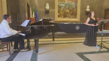 La reconocida soprano Natalia Escobar , llevará la música argentina a  escenarios de Italia
