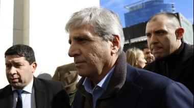 Caputo descartó una ayuda a quienes se endeudaron para comprar alimentos: "Que se hagan cargo de sus decisiones"