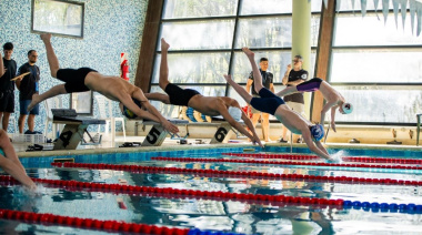 El torneo del 4º circuito patagónico de natación, reunió a mas de 200 competidores