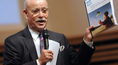 Video conferencia de Jeremy Rifkin: Hacia una Tercera Revolución Industrial