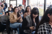 "Mujeres en Marcha": Más de 50 mujeres recibieron sus certificados  y  pueden fortalecer su autonomía económica