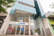 Crisis en el PAMI: deudas, protestas internas y denuncias de vaciamiento ponen en jaque la atención