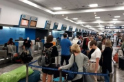 Convocan el viernes a una jornada nacional de protestas en más de 20 aeropuertos