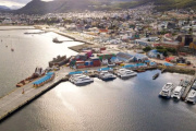 Nación cerró el muelle de catamaranes del Puerto de Ushuaia