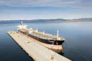 Repudio a la operación de un petrolero británico en el Puerto de Ushuaia